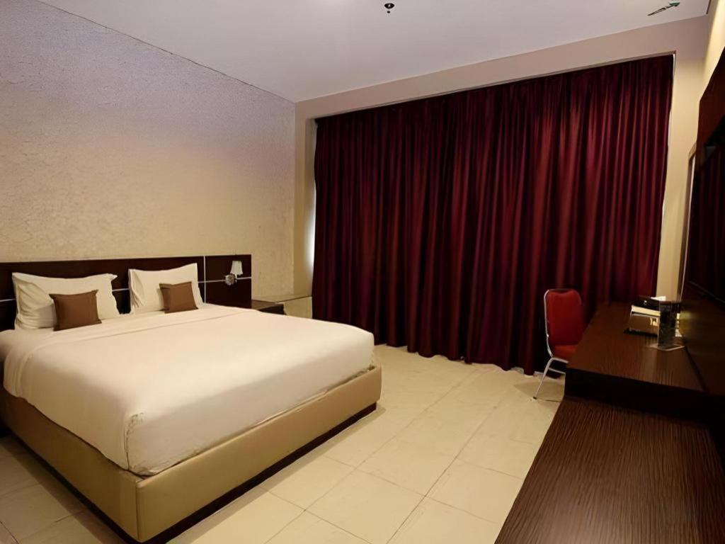 Asoka Luxury Hotel Bandar Lampung Exterior foto
